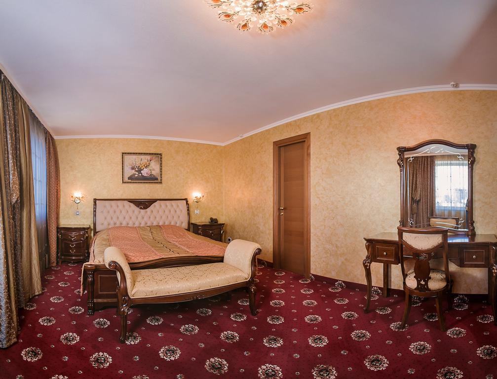 Hotel Tomsk Zimmer foto